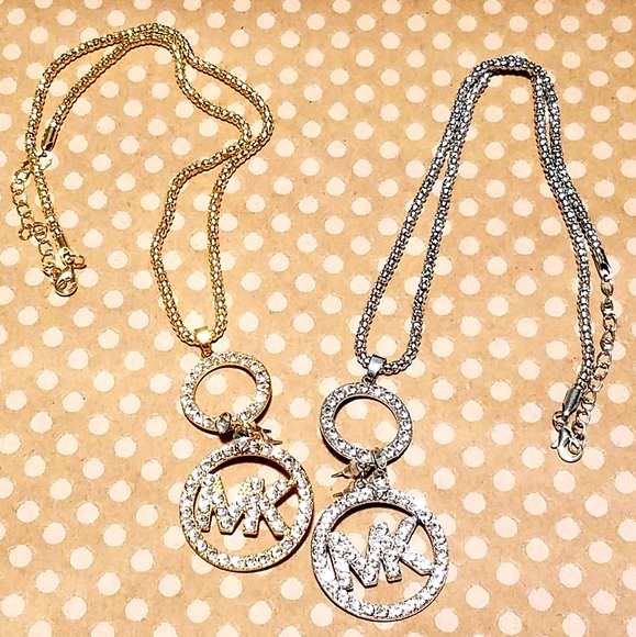 NWT Faux Diamond Logo Necklace & Earrings Set - GOLD COLOR - Picture 10 of 10